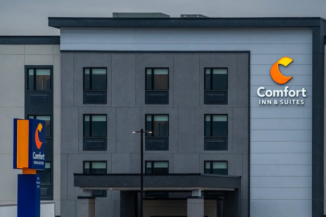 Comfort Inn and Suites Bradford 6/52