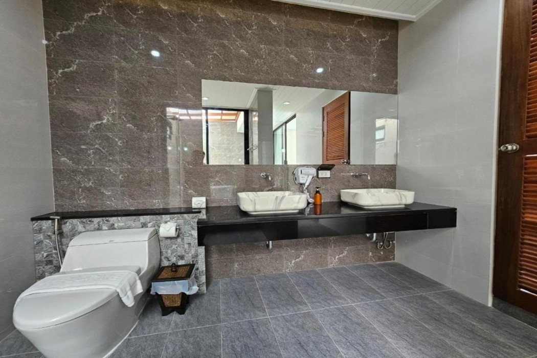Baan First Pool Villa 6/9
