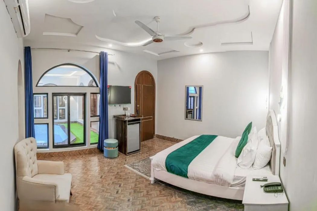 Grand Shalimar Hotel 26/47