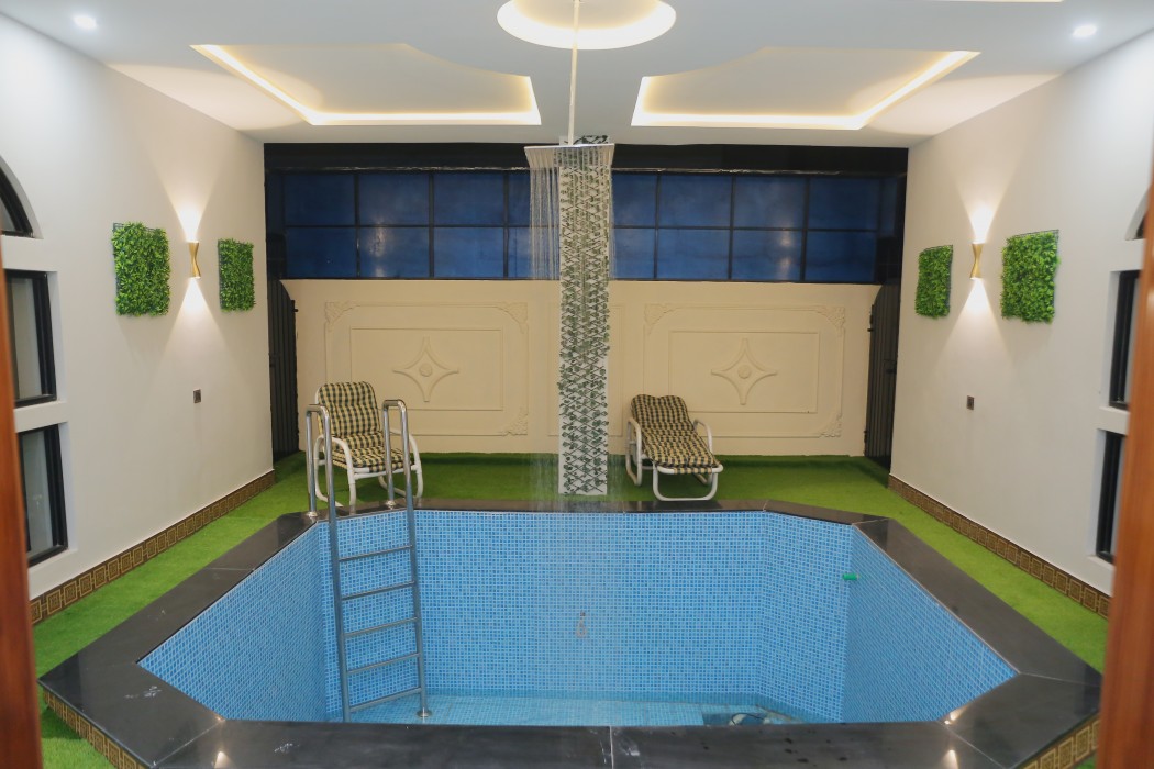 Grand Shalimar Hotel 33/47