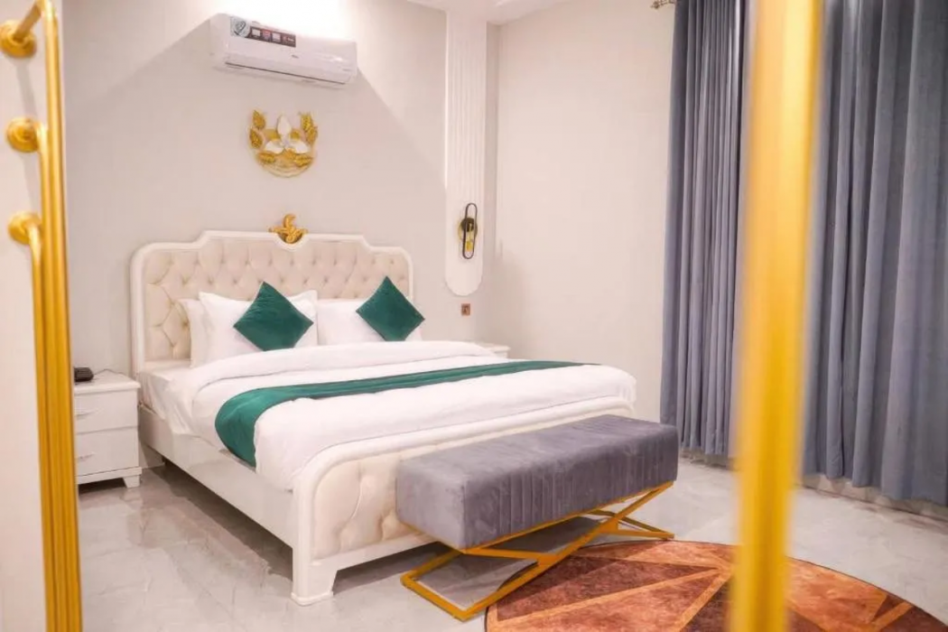 Grand Shalimar Hotel 25/47