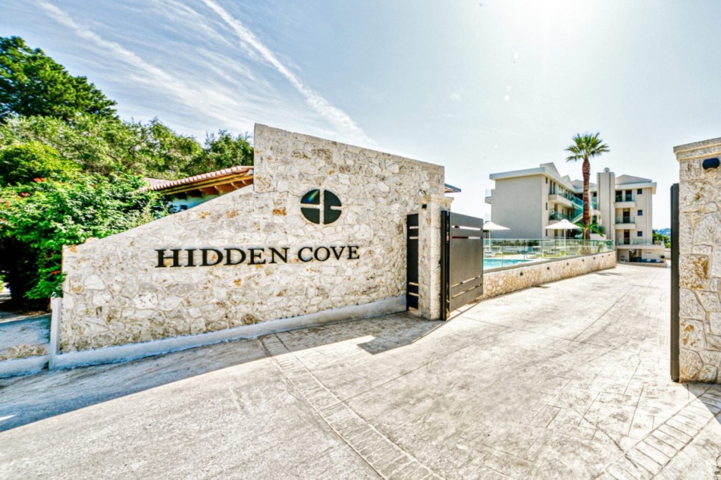 Hidden Cove Corfu 2/34