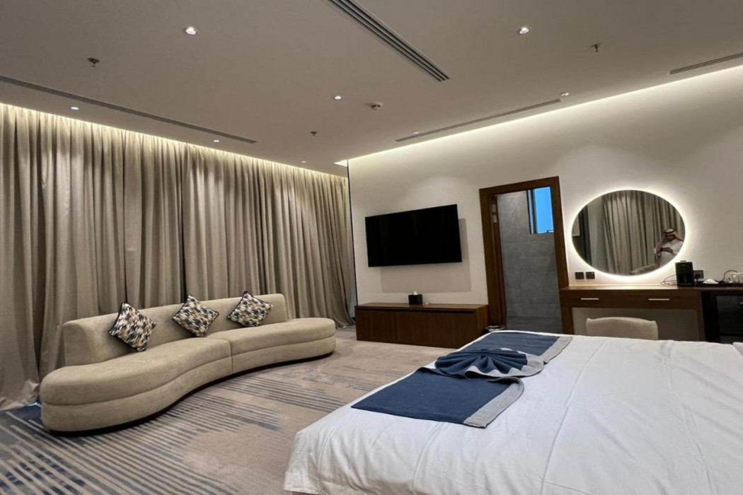 Sunday Luxury Central formerly Anan hotel 19/32