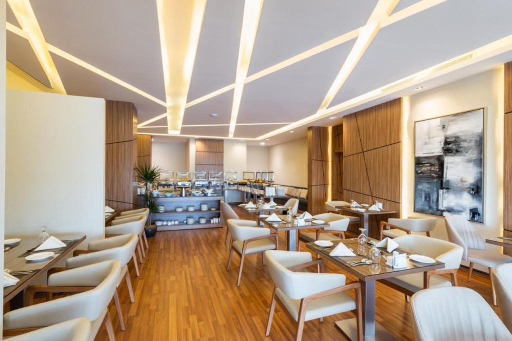 Sunday Luxury Central formerly Anan hotel 25/32
