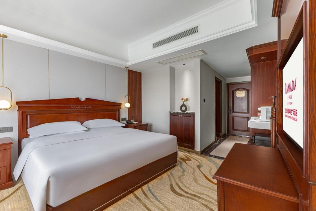 Ramada Plaza by Wyndham Wuhan Dongxi Lake 14/40
