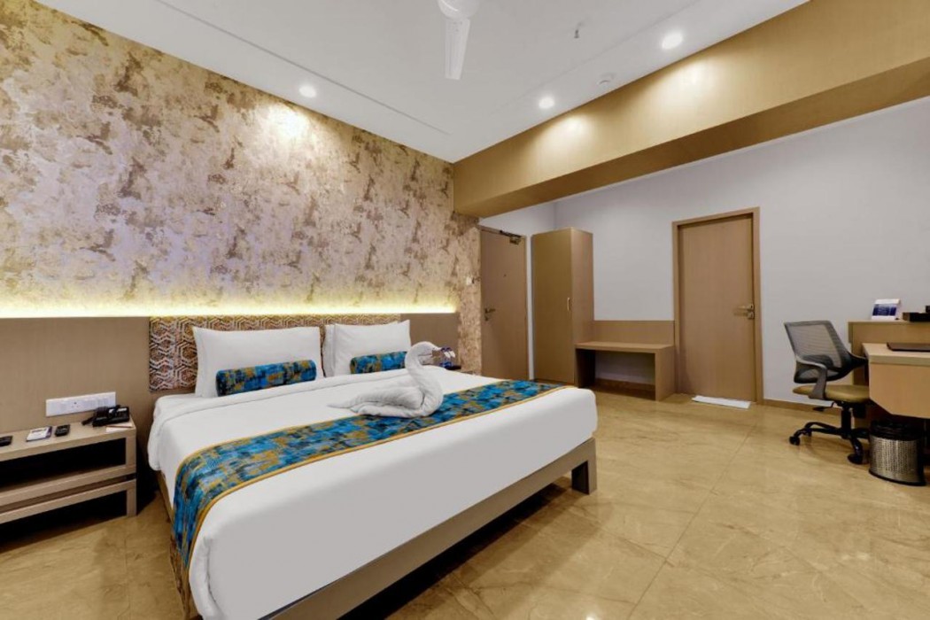 Iris Beacon Hotel, Rajkot 16/32