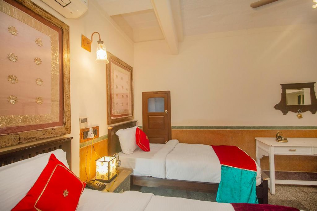 Amritara Manak Haveli, Jodhpur 12/63
