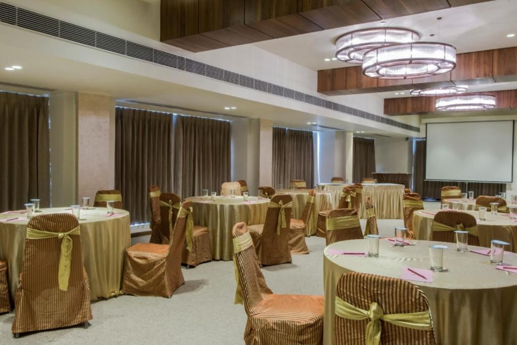 The Fern Residency Ellisbridge Ahmedabad 26/38