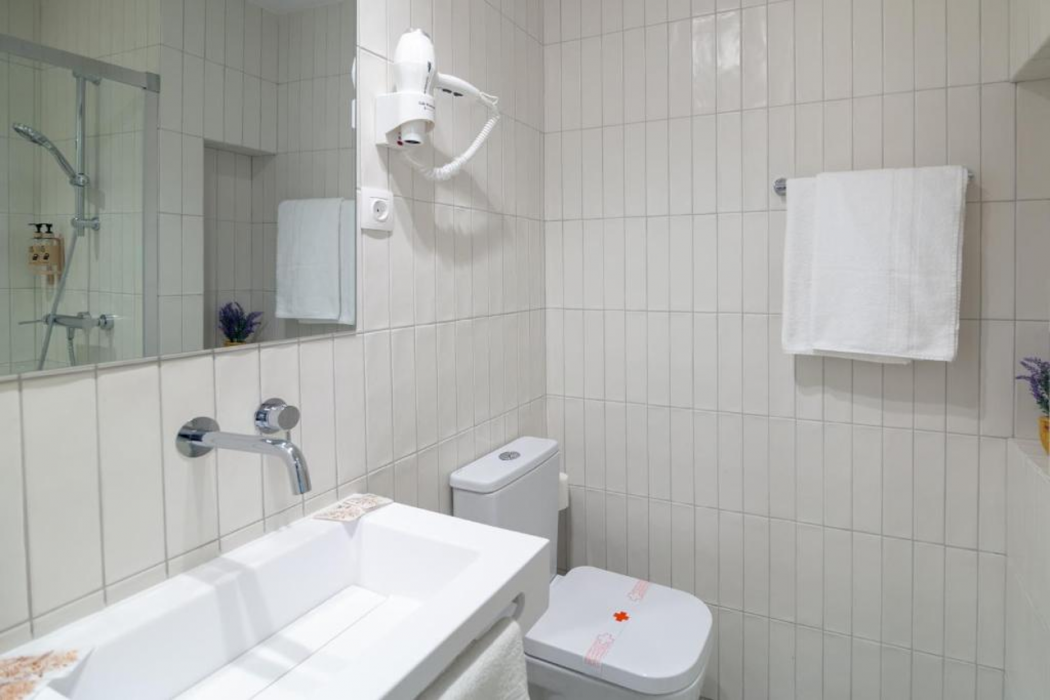 Apartamentos Teatro by Be Alicante 8/43