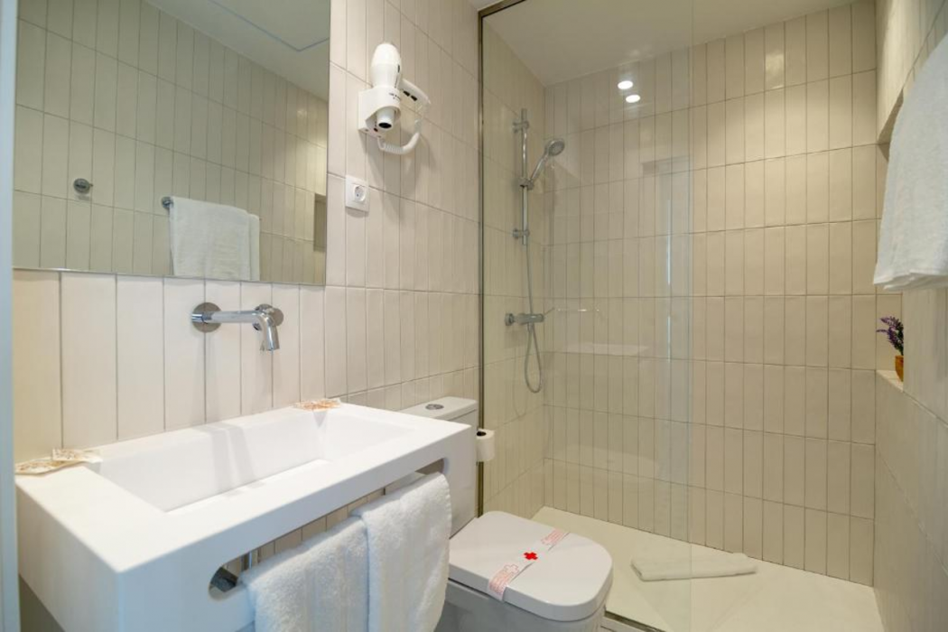 Apartamentos Teatro by Be Alicante 12/43