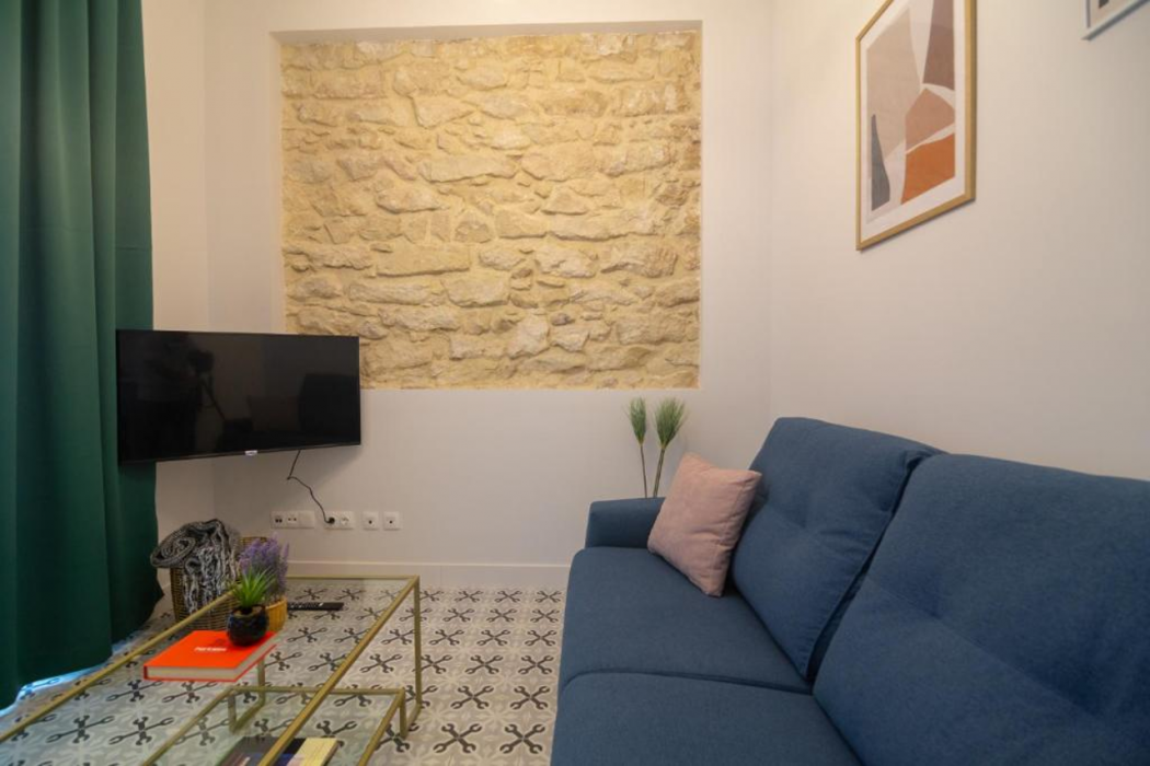 Apartamentos Teatro by Be Alicante 18/43