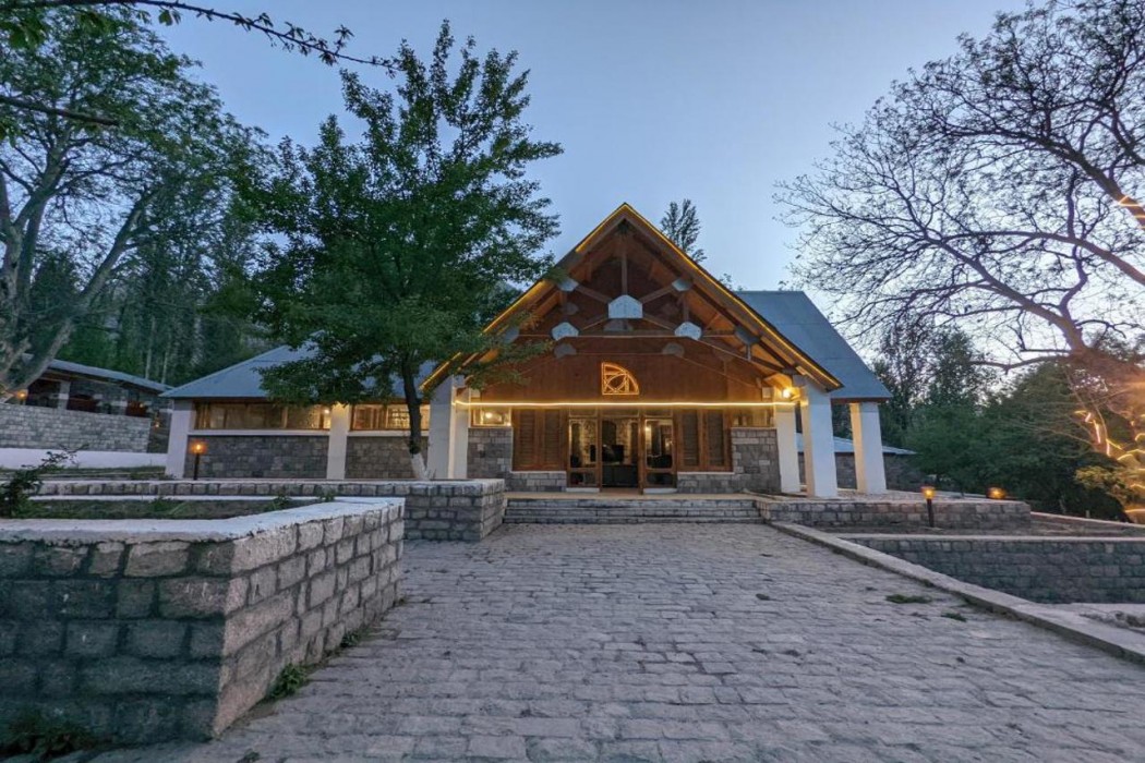 Destination Hotel Khaplu 1/43