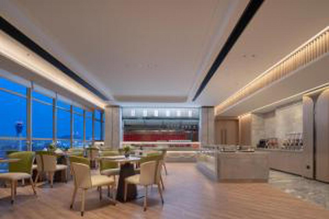 Howard Johnson Airport Hotel Changsha 27/58