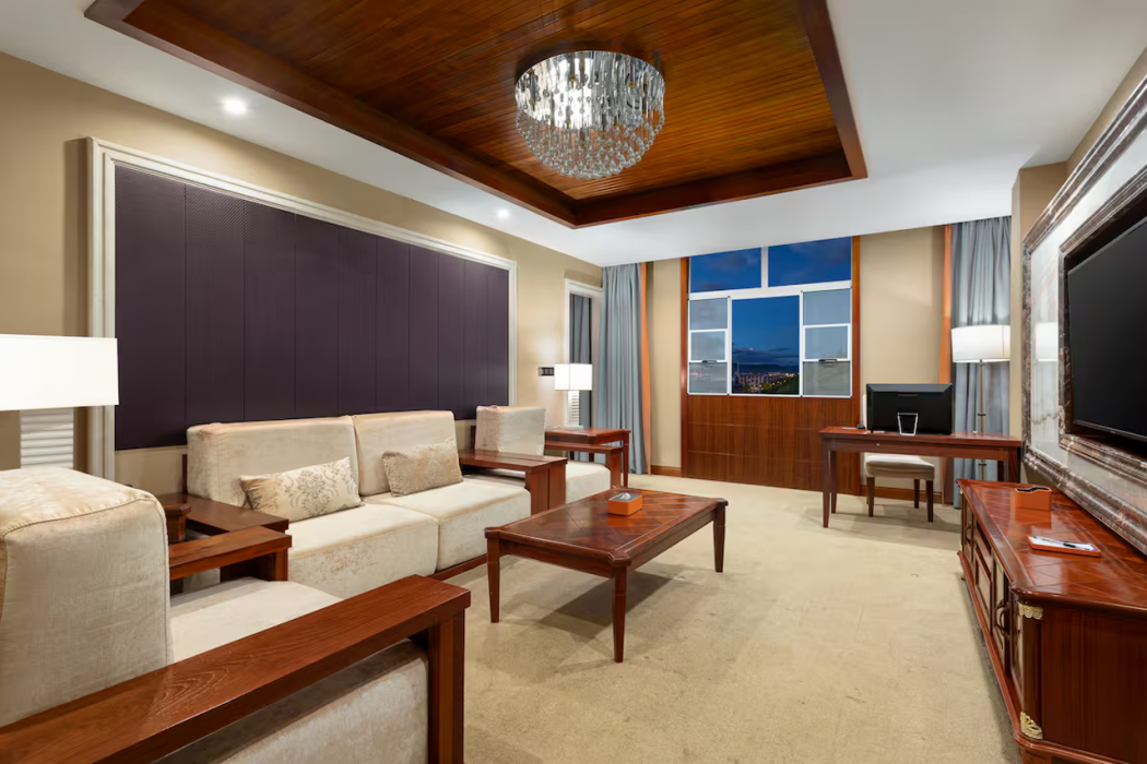 Hawthorn by Wyndham Shangri-la Old Town 9/15