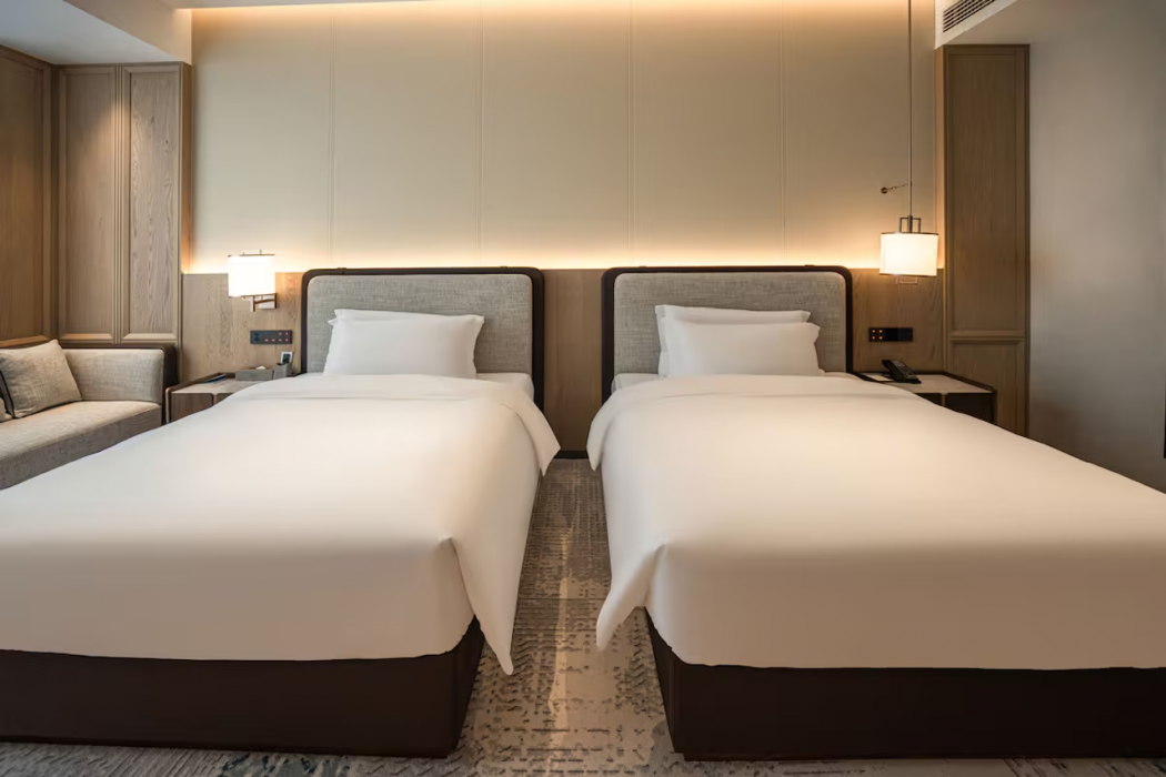 Howard Johnson by Wyndham Jufu Plaza Jinxi 7/30