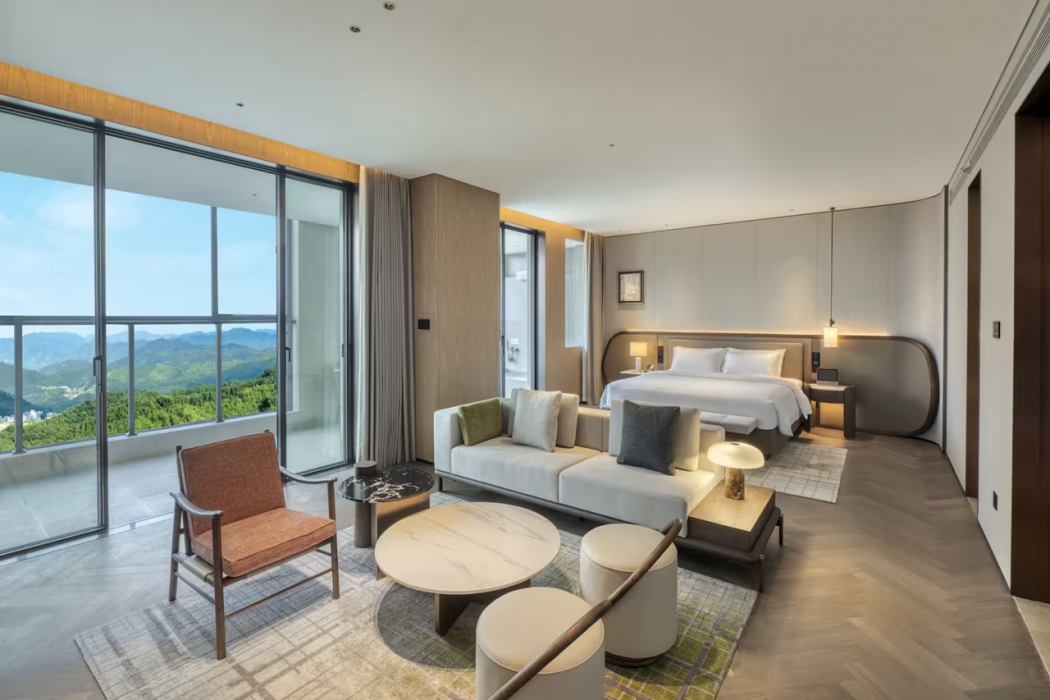 Wyndham Garden Shaoguan Xinfeng 12/36