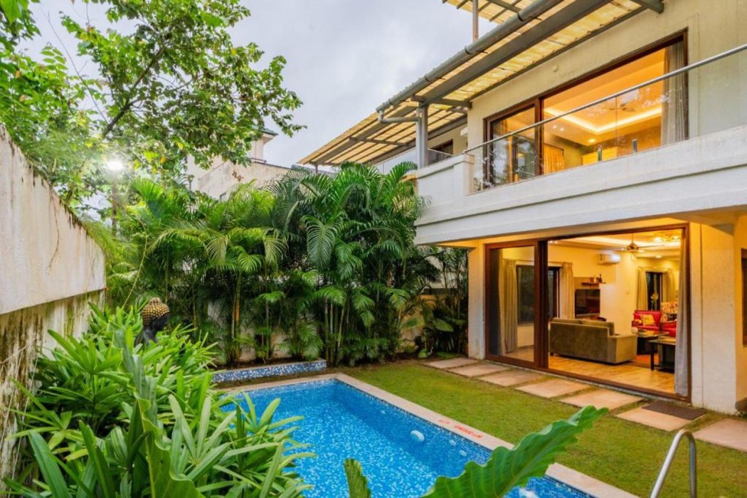 ELIVAAS 4 BHK with Pvt Pool and Media Room Samukha 34/55