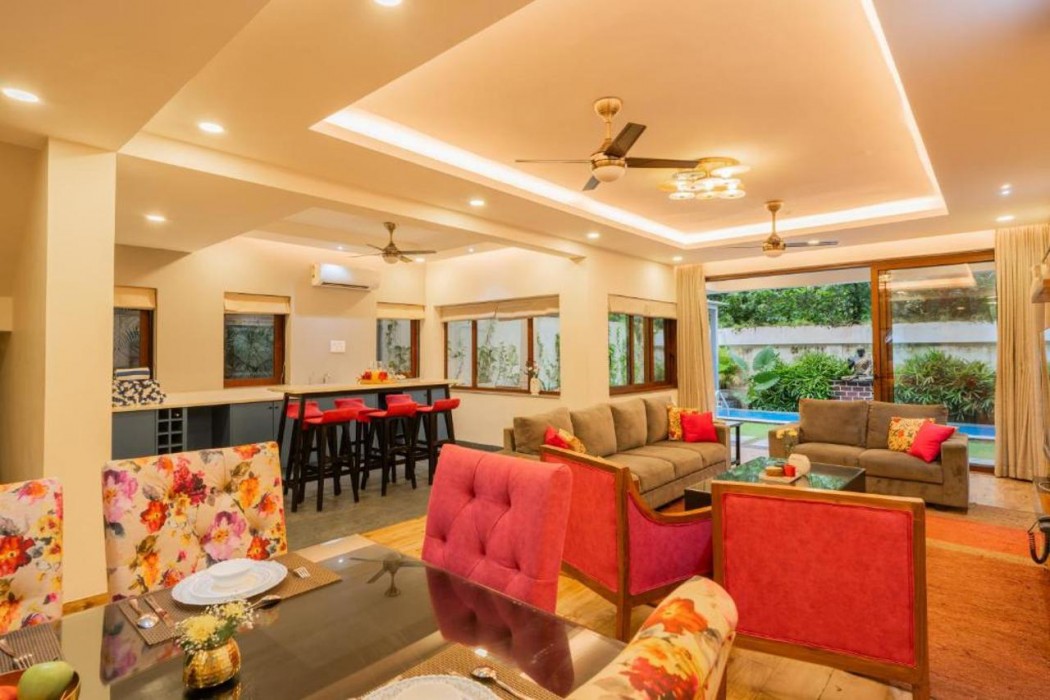 ELIVAAS 4 BHK with Pvt Pool and Media Room Samukha 14/55