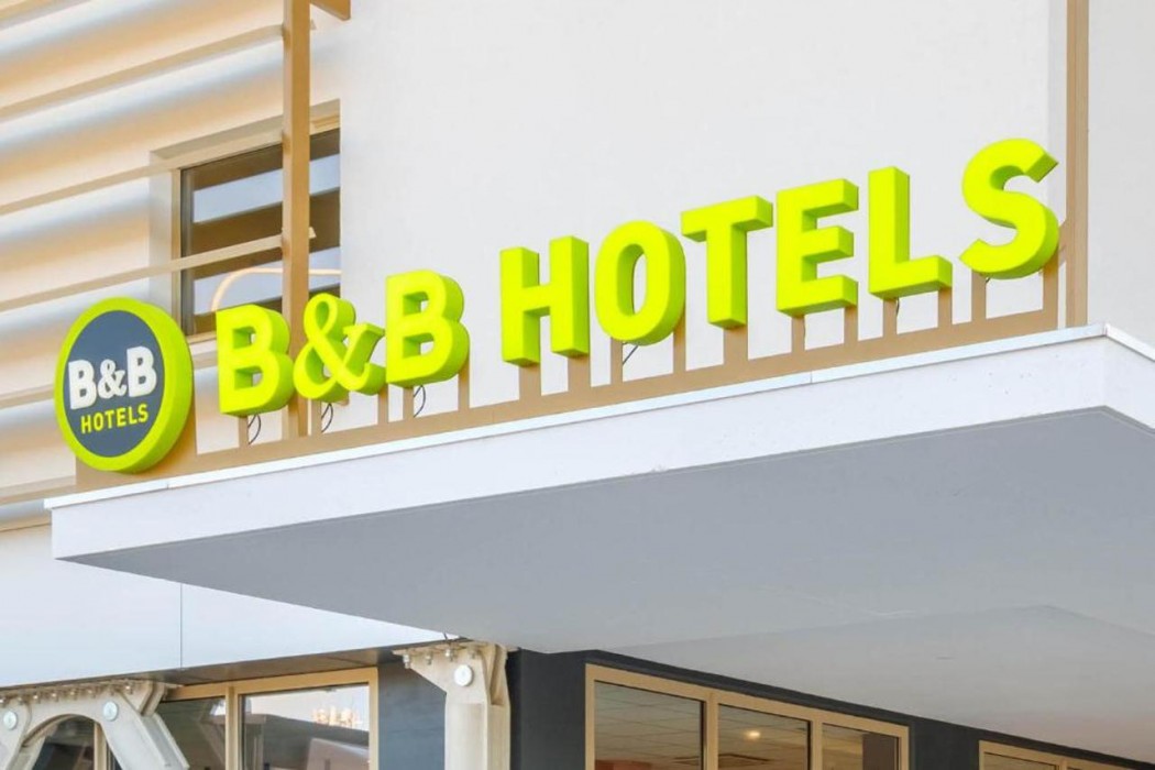 B&B HOTEL La Reunion Aeroport in La Celle-sous-Gouzon