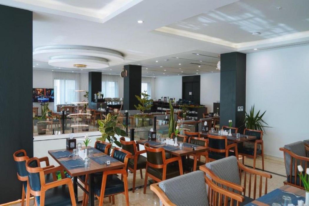 Blue Moon Hotel 32/63