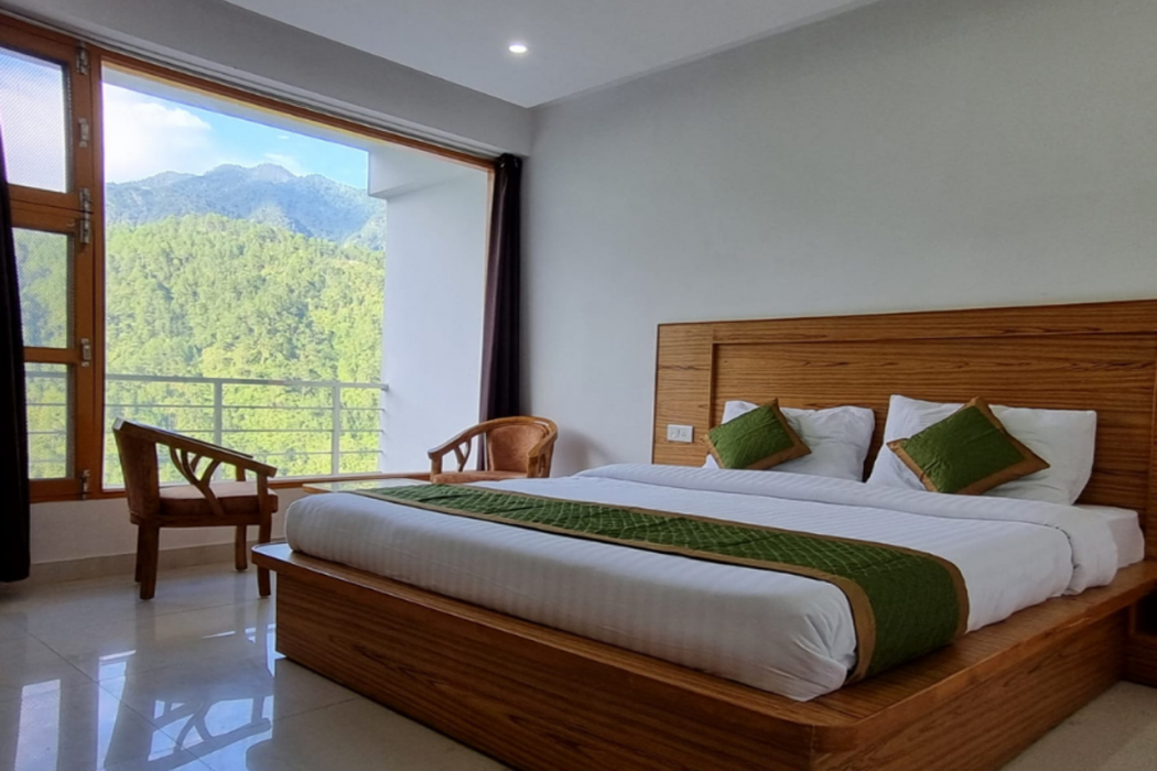 Amritara Sun Inn, Phata 10/40