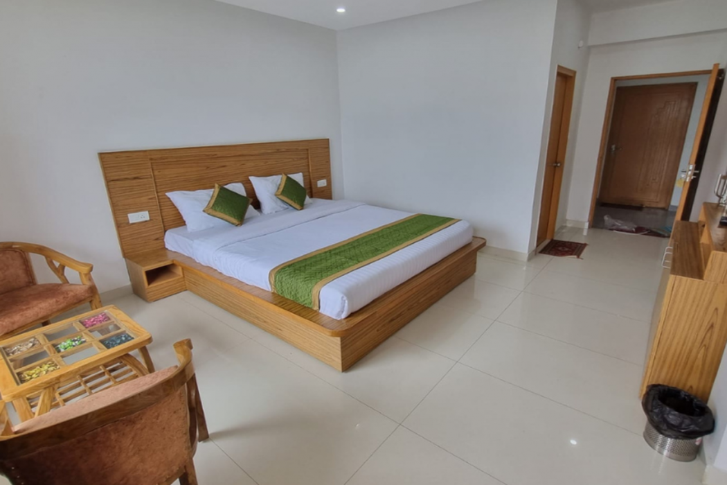 Amritara Sun Inn, Phata 9/40