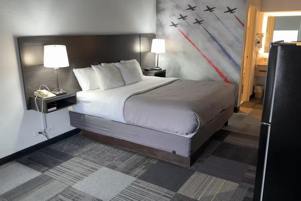 Eglin Extended Stay Hotel, a Howard Johnson by Wyndham 11/27