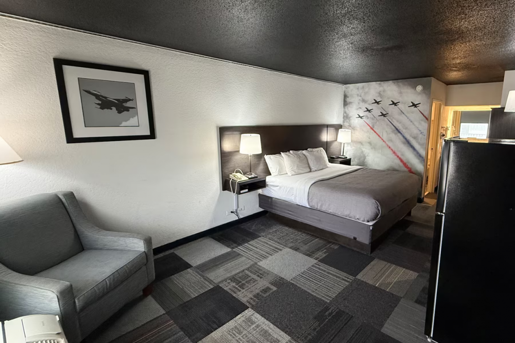 Eglin Extended Stay Hotel, a Howard Johnson by Wyndham 6/27