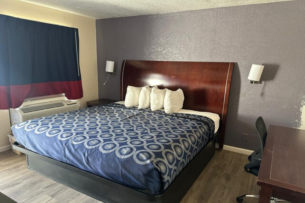 Economy Inn By OYO, Lamesa TX 6/25