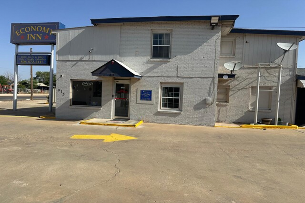 Economy Inn By OYO, Lamesa TX 15/25