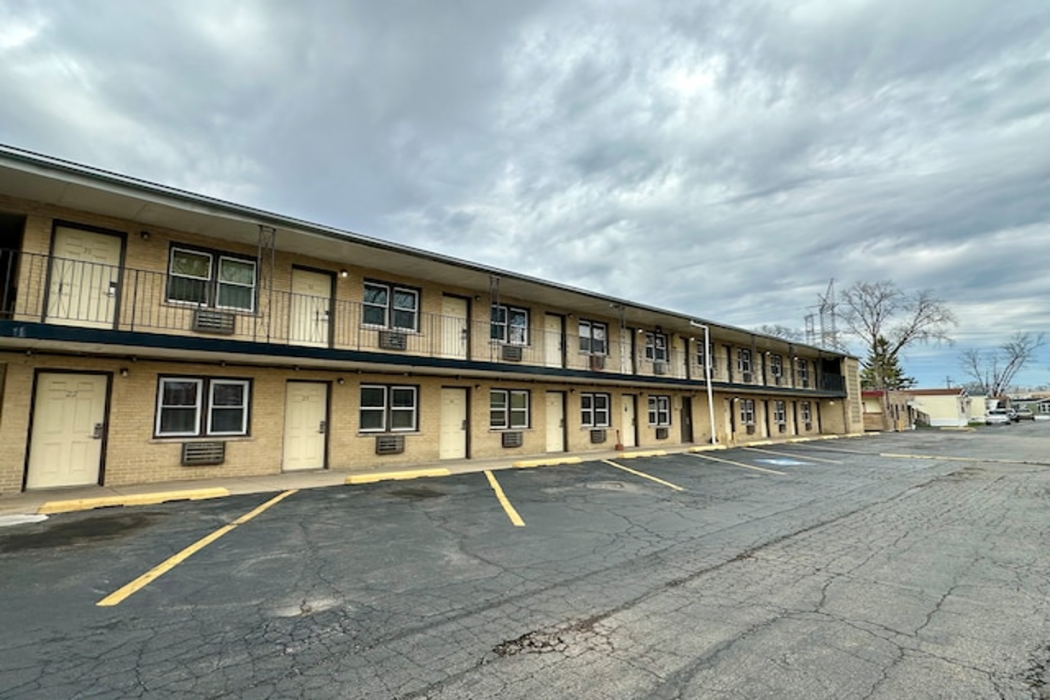 Des Plaines Motel By OYO O'Hare Airport Chicago 24/38