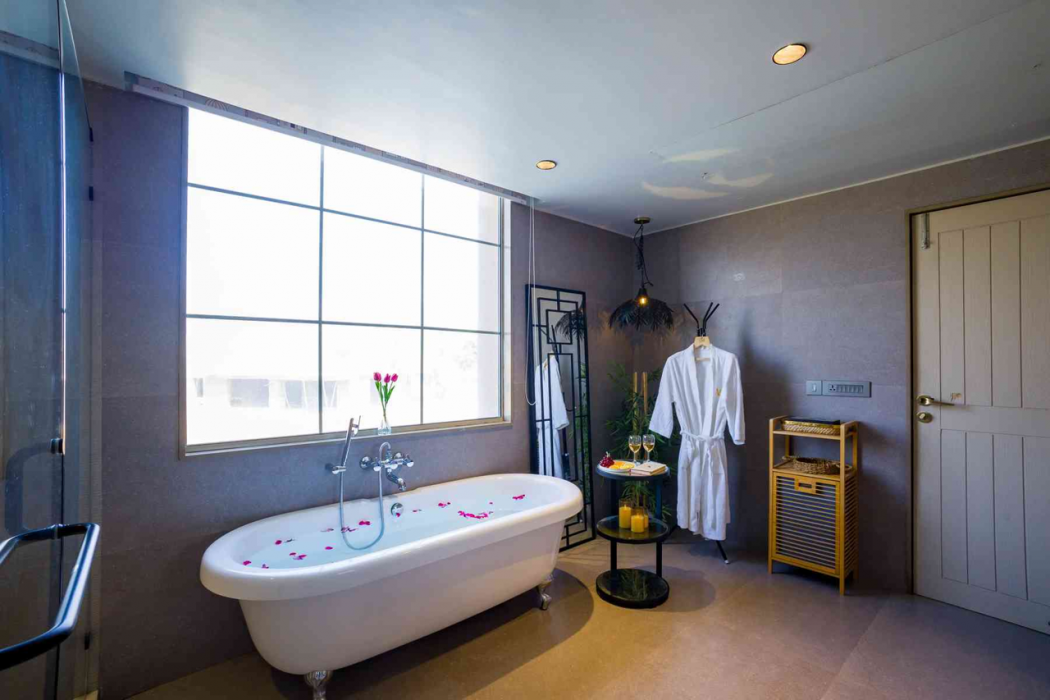 ELIVAAS Noah's Ark 3BHK Villa with Pvt Pool, Garden and Gazebo 15/64