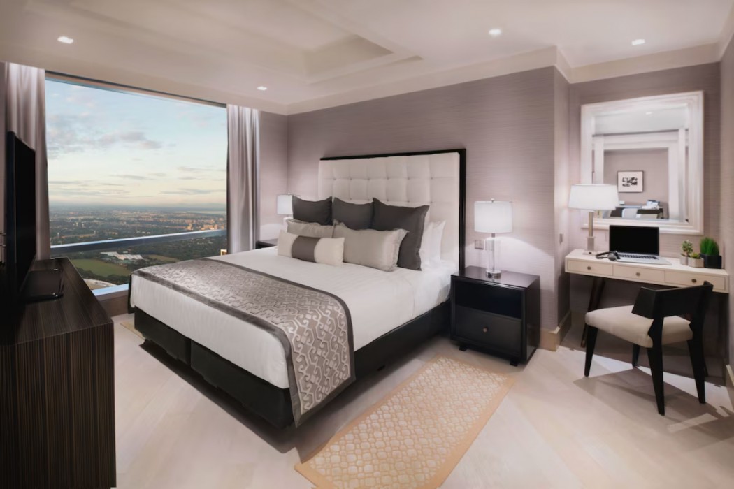 Shangri-La Residences The Fort, Manila 12/64