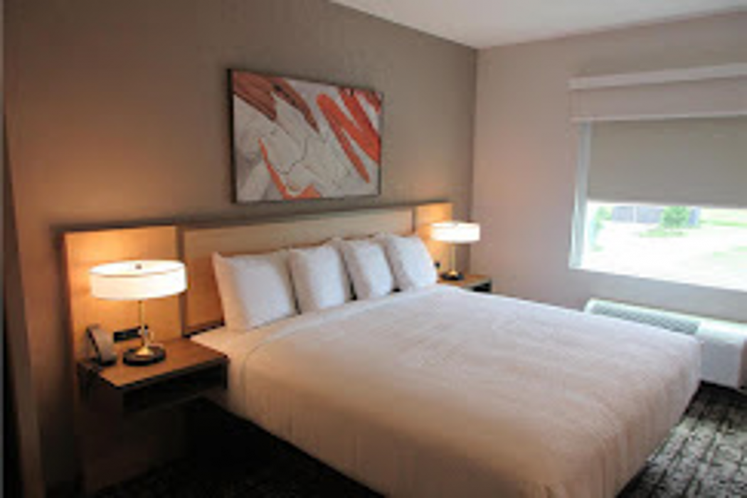Best Western Plus Pearland/Houston Medical Center Hotel 14/37