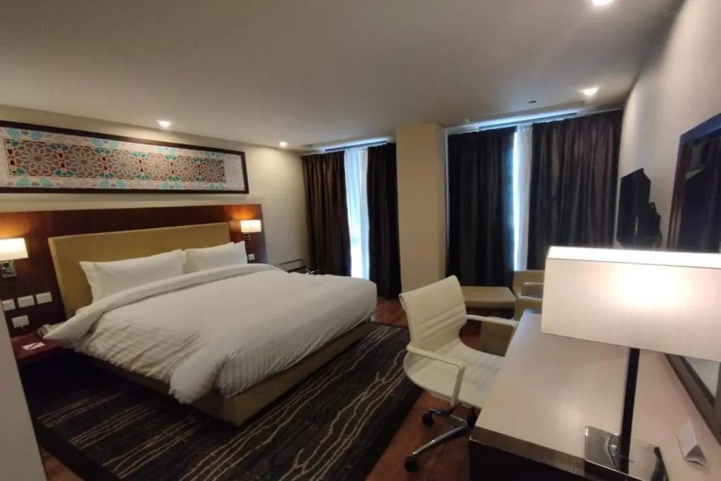 Avari Xpress Gilgit 14/37