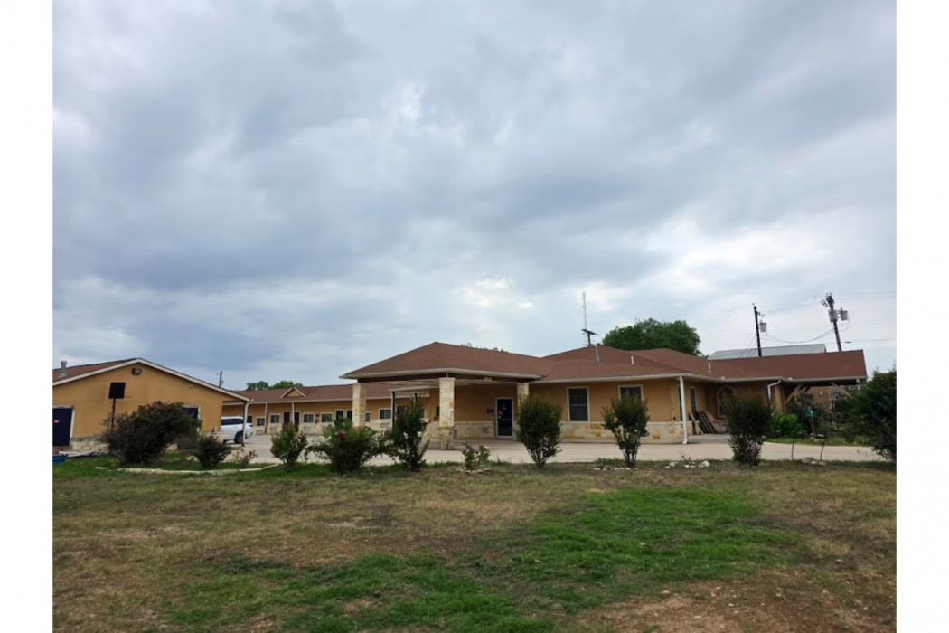 Atria Inn & Suites Kitchenette 4/43