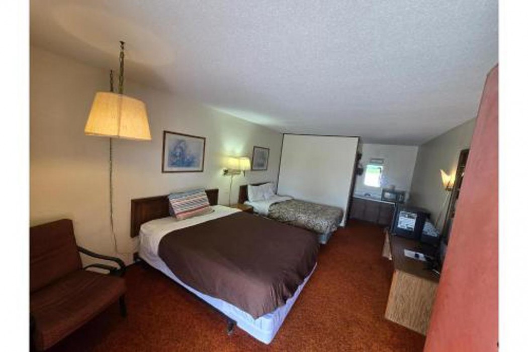 Room at OYO Sandman Inn, Eagle Grove