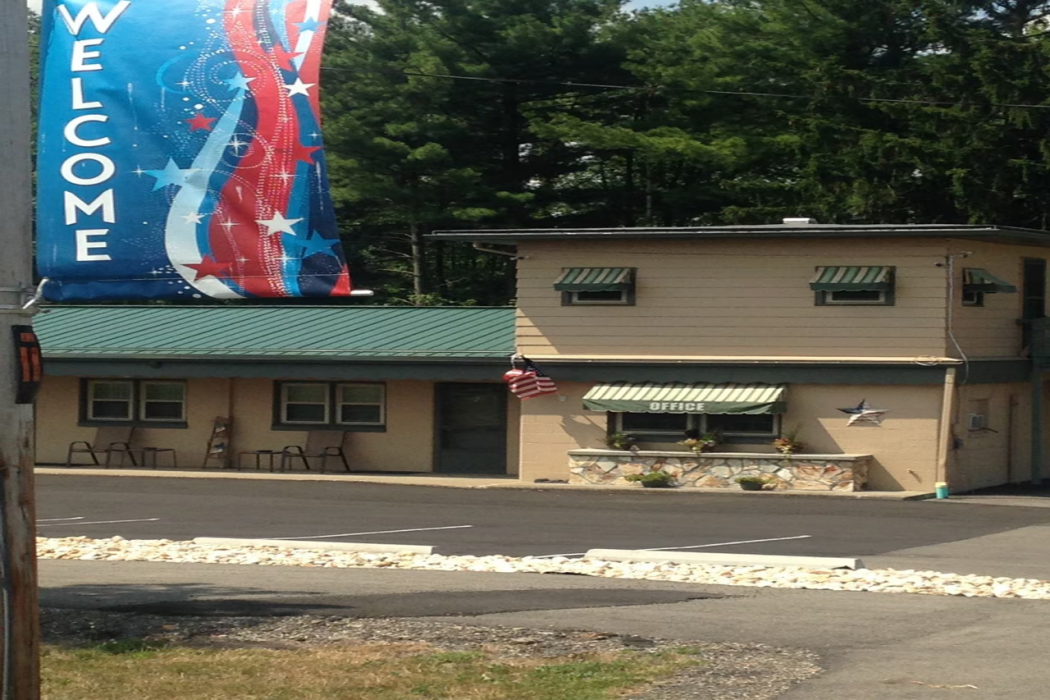Cadiz Motel by OYO on route 250 8/36