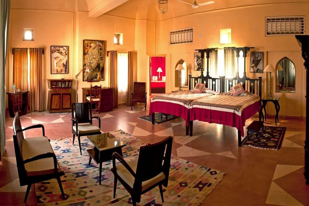 Neemrana’s Tijara Fort-Palace - 19th Century, Alwar 30/54