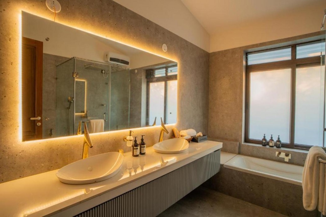 ELIVAAS Villa Paraiso 4 BHK with Pool and Bar 9/35