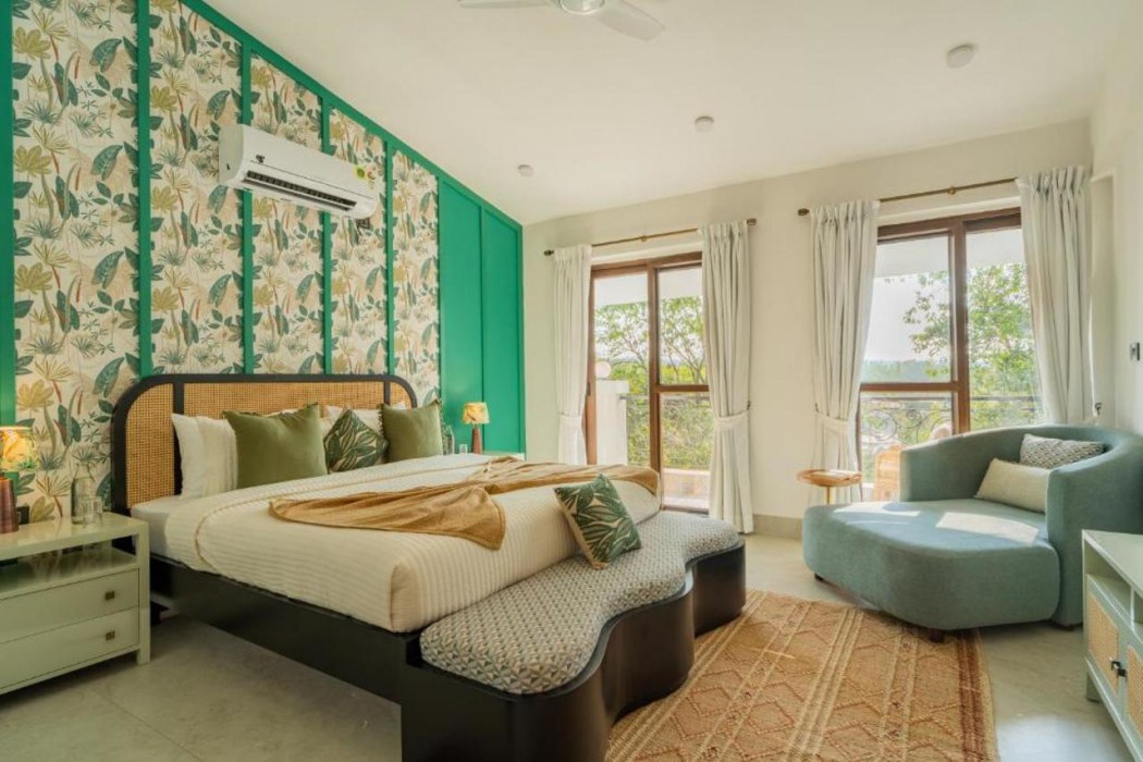 ELIVAAS Villa Paraiso 4 BHK with Pool and Bar 14/35