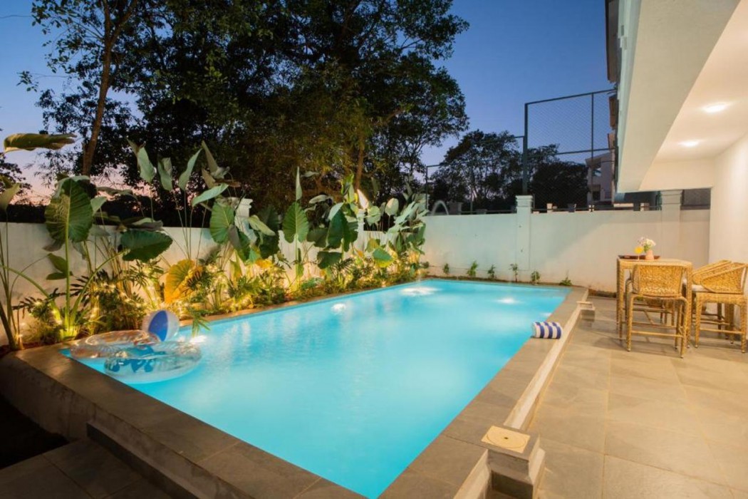 ELIVAAS Villa Paraiso 4 BHK with Pool and Bar 27/35