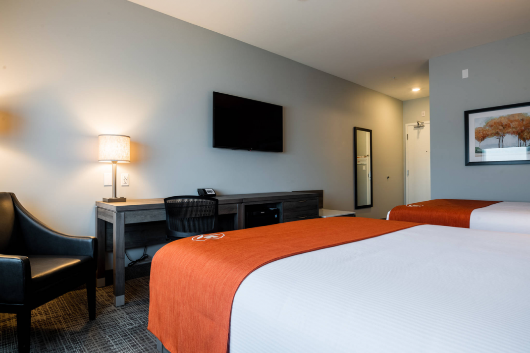Amsterdam Inn & Suites, an Ascend Collection Hotel 7/52