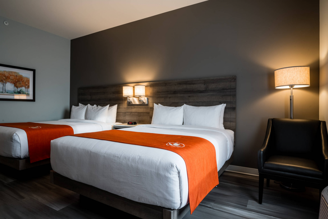 Amsterdam Inn & Suites, an Ascend Collection Hotel 8/52