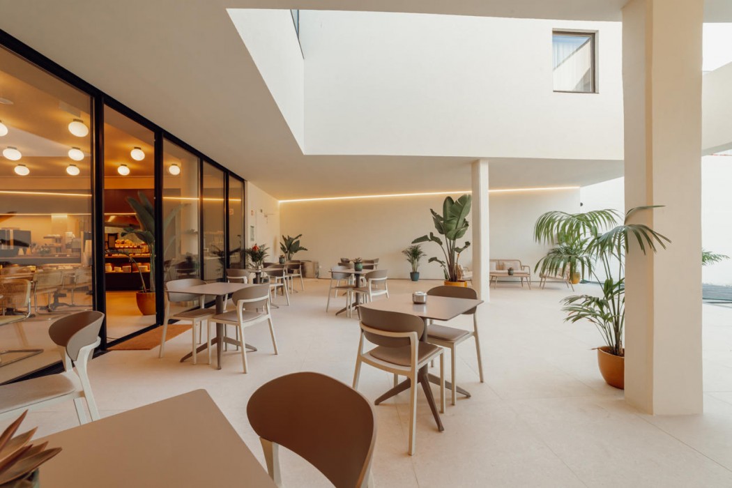 ABC HOTEL PORTO CAMPANHA 68/101