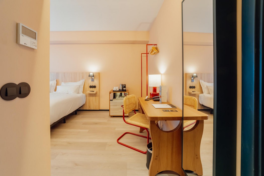 ABC HOTEL PORTO CAMPANHA 18/101