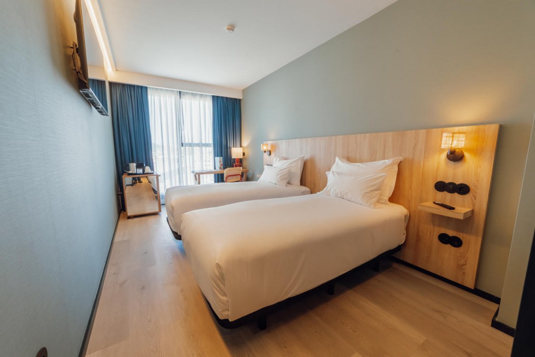 ABC HOTEL PORTO CAMPANHA 36/101