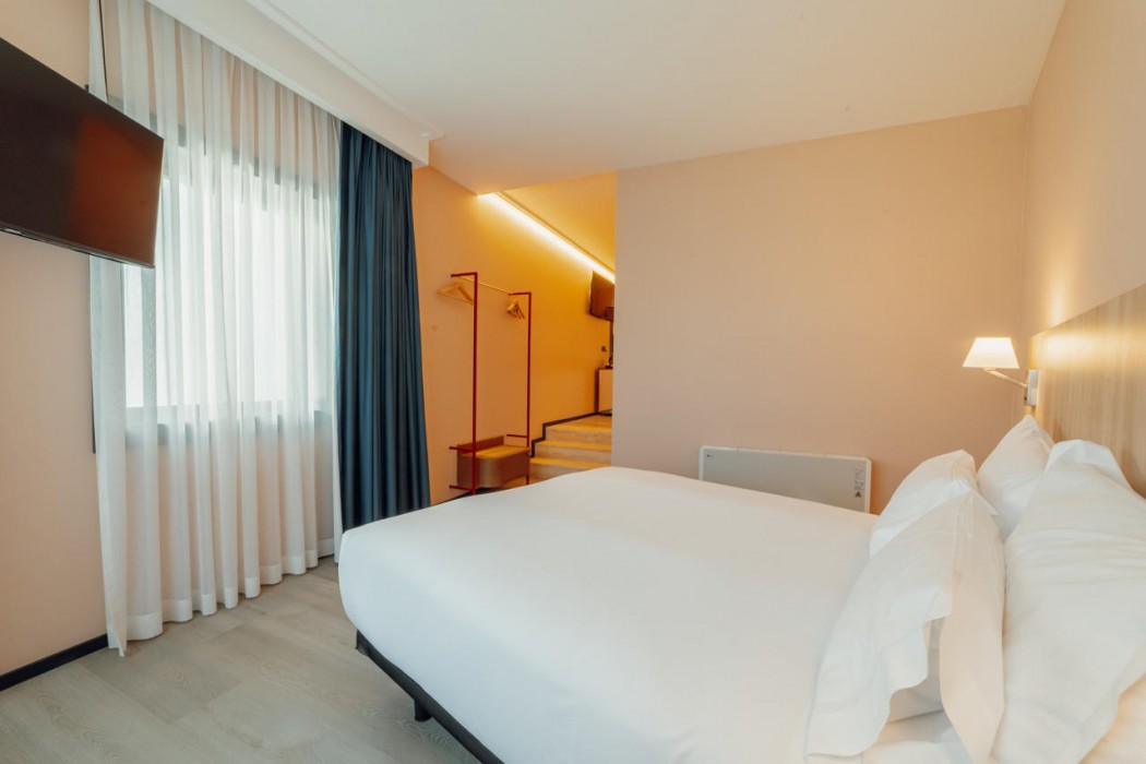 ABC HOTEL PORTO CAMPANHA 25/101