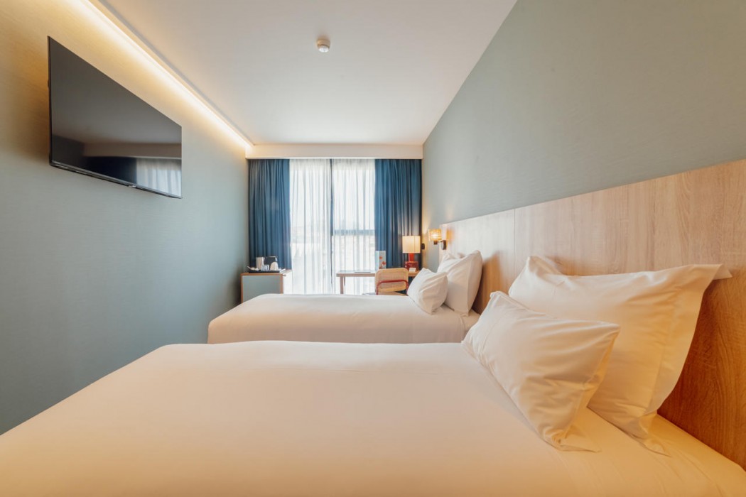 ABC HOTEL PORTO CAMPANHA 37/101