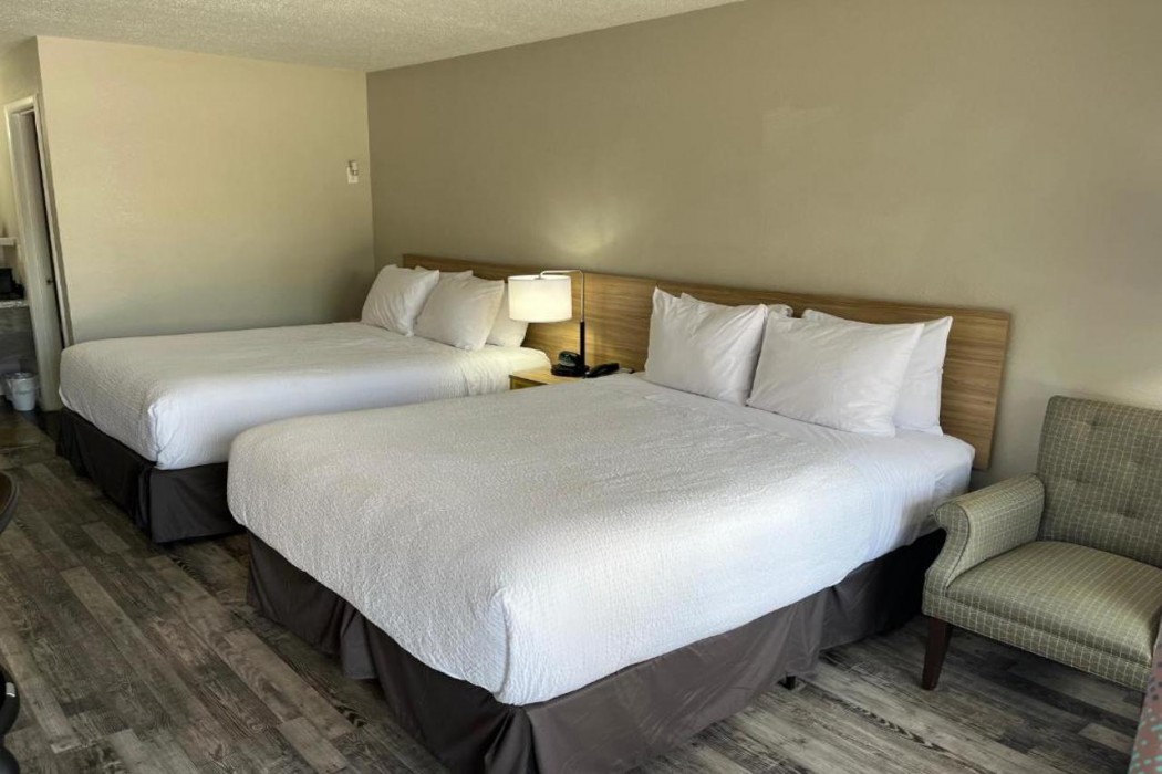 Days Inn by Wyndham Branson Ozarks 13/65